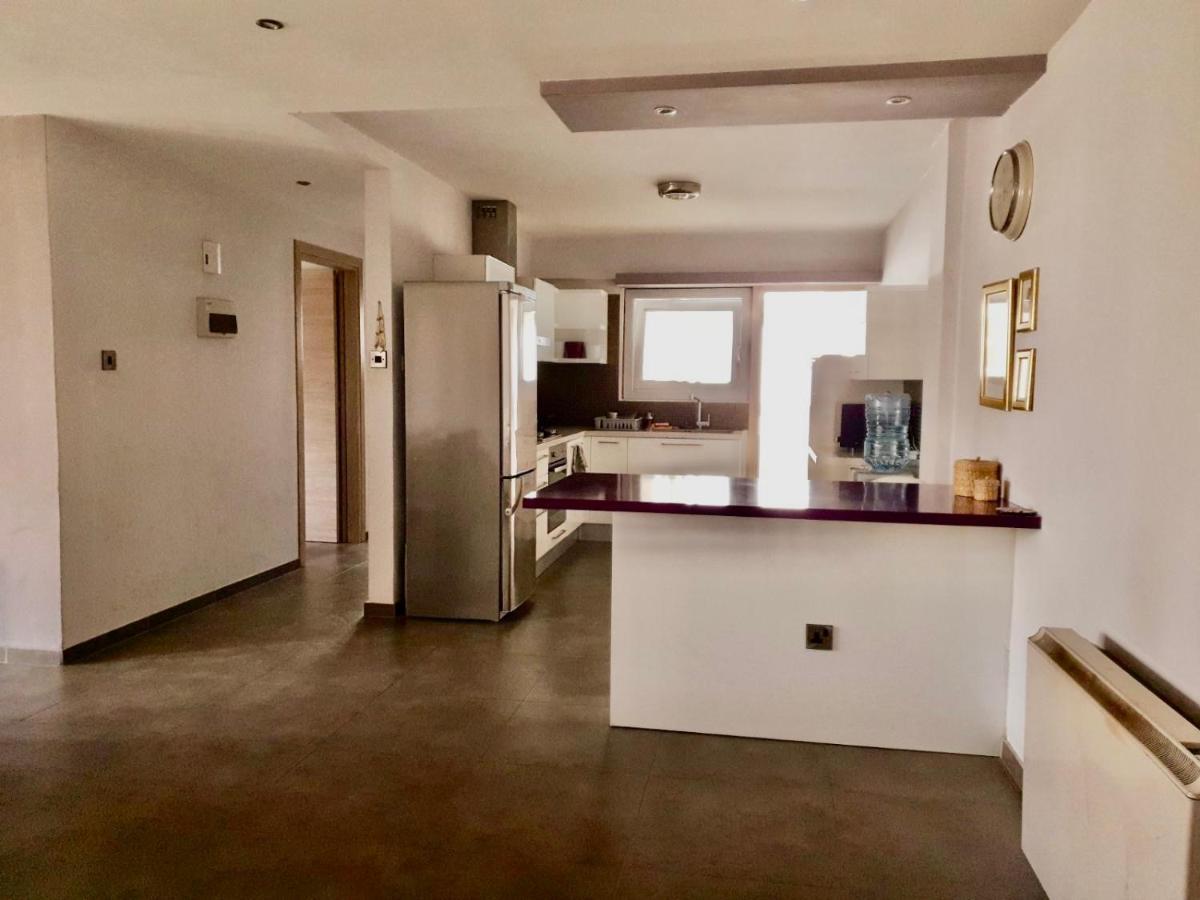 2-Bedroom Appartment In Center Нікосія Екстер'єр фото